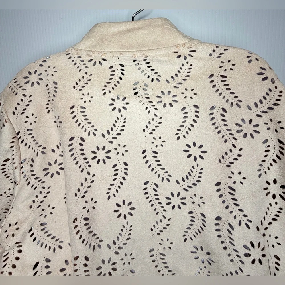 Forever 21 Pink Laser Cut Floral Eyelet Bomber Jacket Size Large